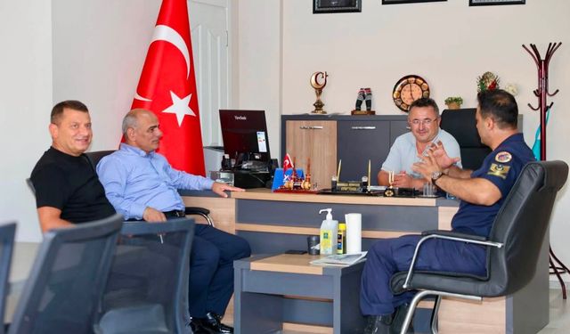 Körfez'de Şener Söğüt'ten Köy Çıkarması