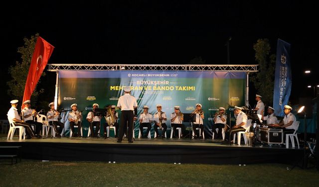 Derince'de Mehter ve Bando Coşkusu