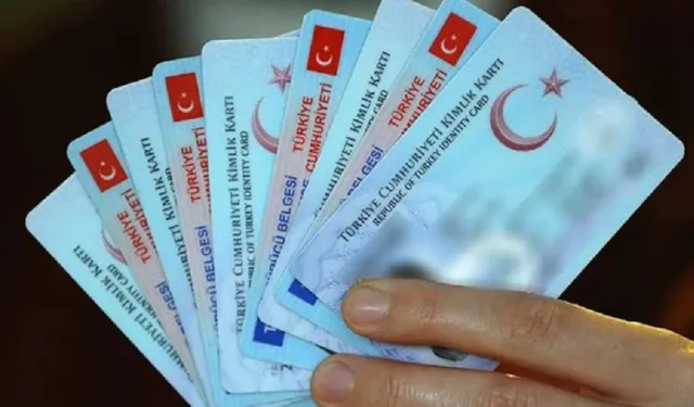 Bu soyadlarını kullananlar nüfus müdürlüğüne koşuyor! İşte en çok değiştirilen soyadları
