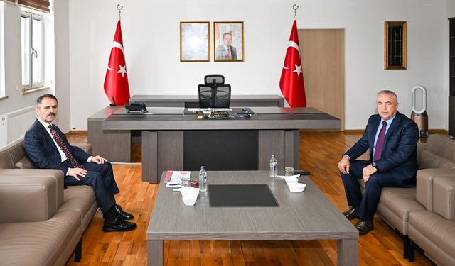 Vali İlhami Aktaş’tan Dilovası Kaymakamı Çelik’e Hayırlı Olsun Ziyareti