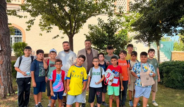 MHP Darıca’dan Kur’an Kursu Öğrencilerine Anlamlı Ziyaret: Yavuz Furunci Çocuklarla Buluştu