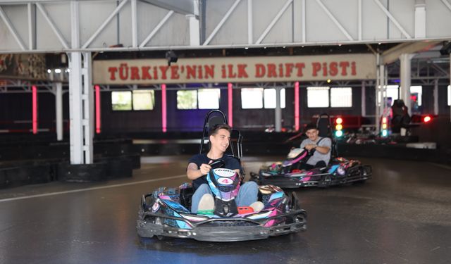 Darıca'da Gençler İçin Unutulmaz Gün: 41 Genç Go-Kart Etkinliğinde Buluştu
