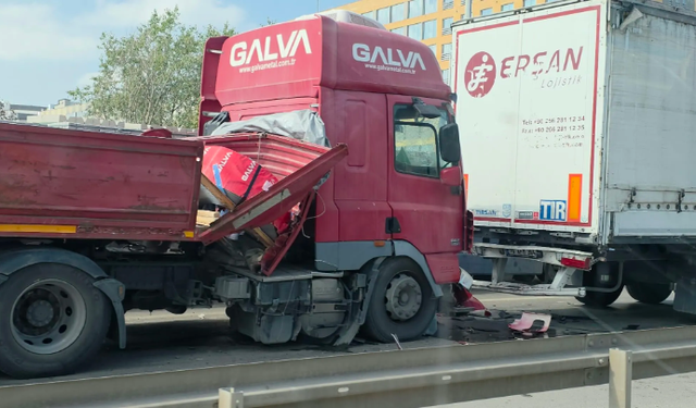 Kocaeli’de Zincirleme Kaza