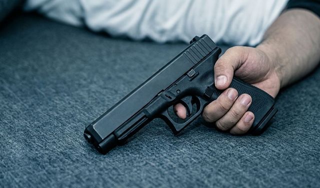 Gölcük’te 19 yaşındaki genç yaşamına son verdi