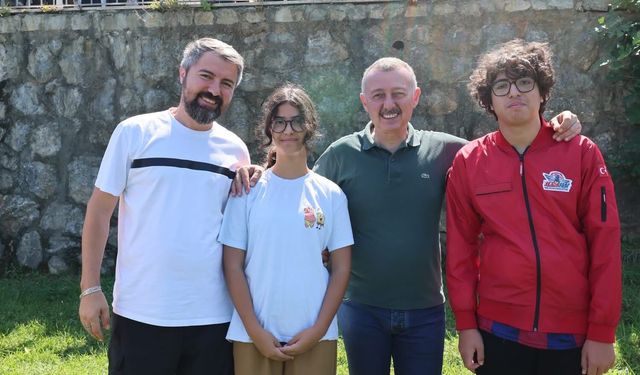 Kocaeli'nin Gururu Gençler Kumcağız Kampı'nda Başkan Büyükakın ile Buluştu