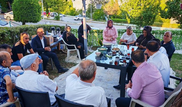 MHP İzmit İlçe Teşkilatında Değişimle Birlikte Üye Yağmuru Başladı