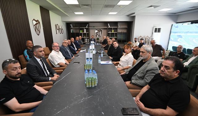 Kocaelispor-Amed Maçı Öncesi Kritik Toplantı