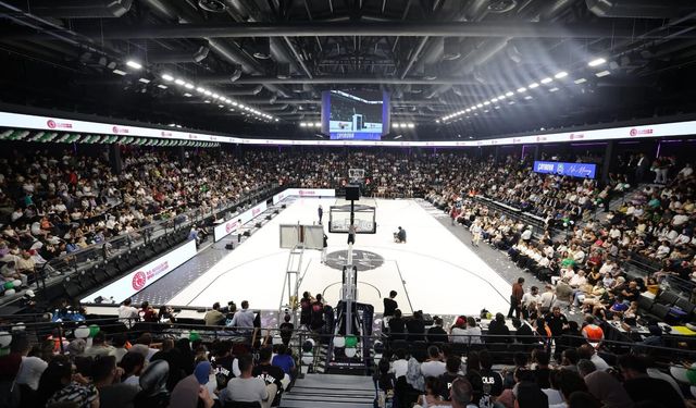 Çayırova Belediyesi Spor Kompleksi Görkemli Törenle Hizmete Açıldı