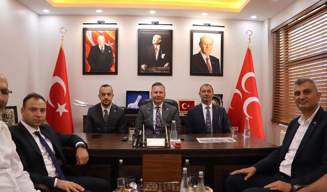 MHP Gölcük’te yeni dönem: İlçe teşkilatının yeni hizmet binası açıldı