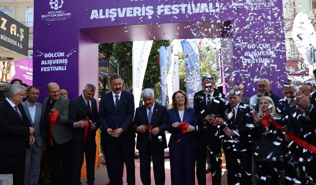 Gölcük Alışveriş Festivali Anıtpark Meydanı’nda Coşkuyla Başladı