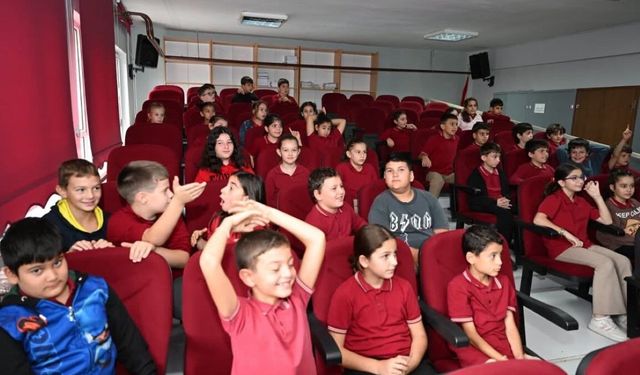 Kartepe’de çocukların bilim heyecanına Başkan Kocaman da ortak oldu