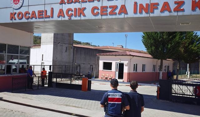 Gölcük’te JASAT Operasyonu: Hırsızlık Hükümlüsü Yakalandı