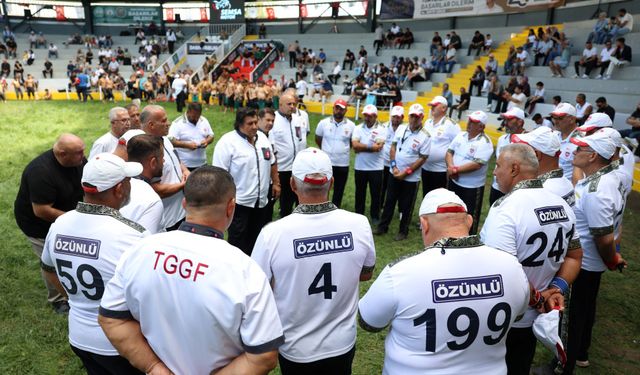 Derince’de Pehlivanlar Er Meydanına Çıktı: Taşköprü Festivali’nde Son Gün