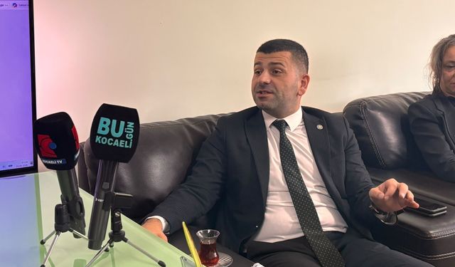 Tamyüksel’den İzmit Belediyesi’ne şeffaflık çağrısı: “Vatandaş parasının nereye gittiğini bilmeli”
