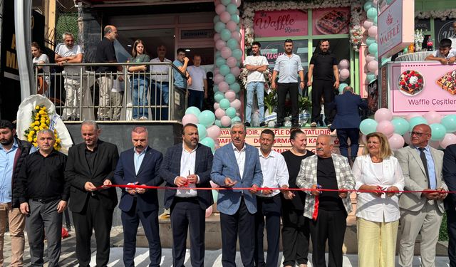 MHP Dilovası’ndan yoğun saha programı: Turhan ve teşkilatı vatandaşlarla buluştu