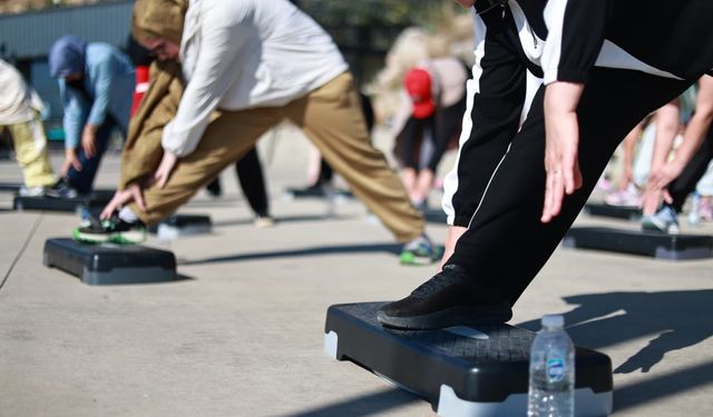 Gebze Eskihisar Sahili’nde Kadınlar Spor Ve Açık Havada Buluştu