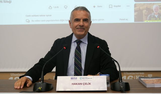 Gazeteci Hakan Çelik’ten Kocaeli Kitap Fuarı’na Övgü