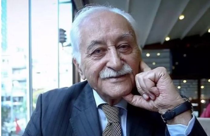 Azerbaycan sevdalısı şair Yavuz Bülent Bâkiler kimdir?