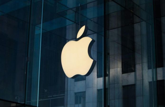 Apple’dan İki Yeni MacBook