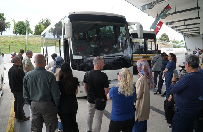 Gölcük Belediyesi'nden Üniversitelilere Dev Jest