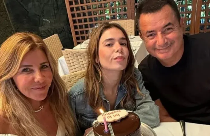 Leyla Ilıcalı Kimdir: Kaç Yaşında?
