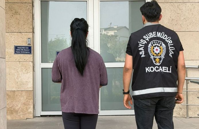 3 Yıl Hapis Cezası Bulunan Şahıs Darıca Emniyetine Teslim Edildi