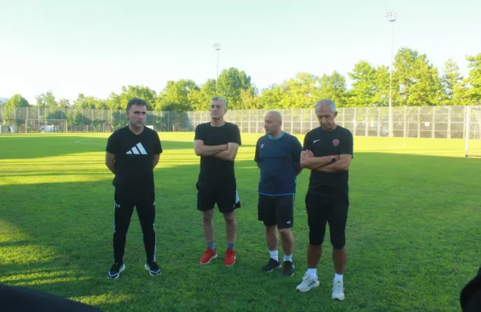 Gölcükspor Yeni Sezon İçin Sahaya İndi: Teknik Direktör Yusuf Tokuş Yönetiminde İlk Çalışma!