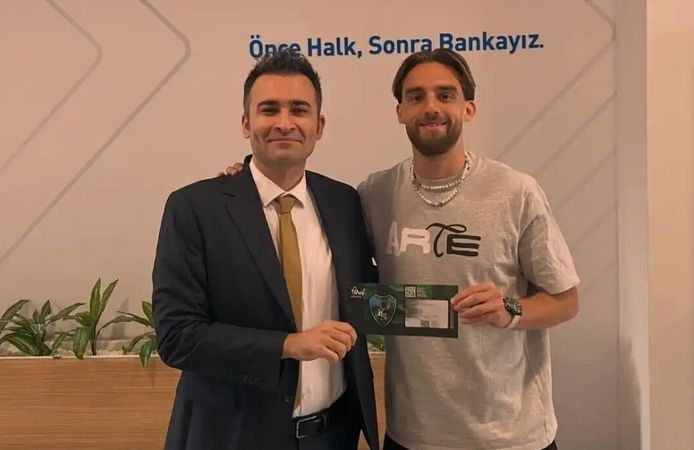 BERKAN KUTLU’DAN KOCAELİSPOR’A DESTEK: PARAF KÖRFEZ KARTINI TESLİM ALDI!