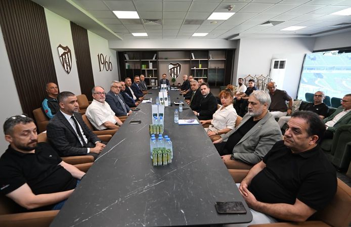 Kocaelispor-Amed Maçı Öncesi Kritik Toplantı