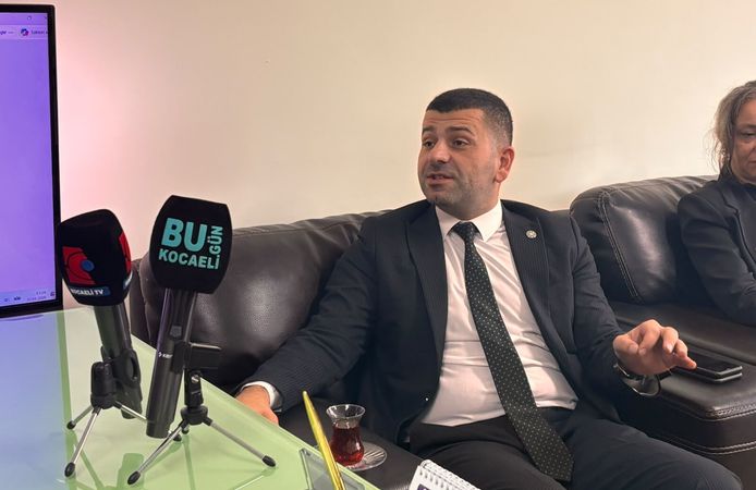 Tamyüksel’den İzmit Belediyesi’ne şeffaflık çağrısı: “Vatandaş parasının nereye gittiğini bilmeli”