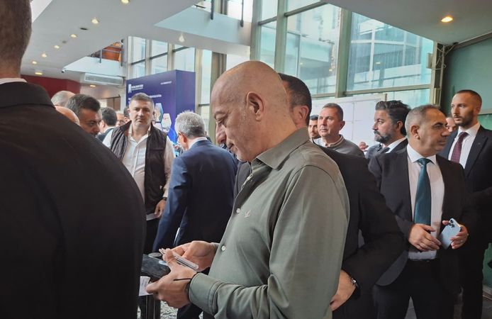 Bahri Yavuz KSO Seçimlerinde Oyunu Kullandı: Yeşil Gömleği Dikkat Çekti