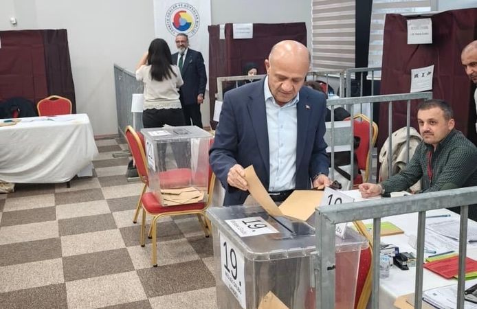 Fikri Işık KTO Seçimlerinde Oyunu Kullandı