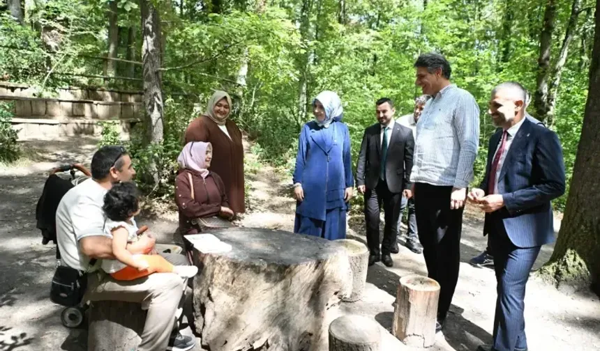 Kocaman ve AK Parti ekibi Kartepe halkıyla bir araya geldi
