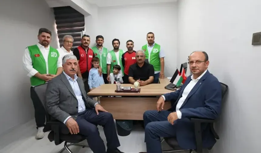 Milletvekili Mustafa Yavuz’dan İHH Dilovası’na Ziyaret
