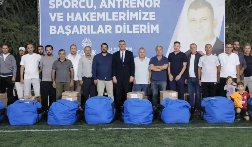 Gölcük Belediyesi Amatör Spor Kulüplerine Destek Oluyor