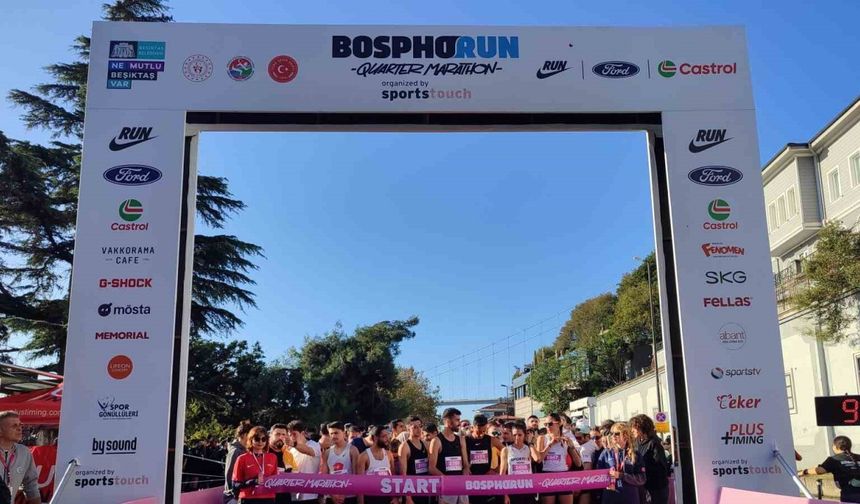 Bosphorun Quarter Marathonu’nda 3 bin kişi koştu