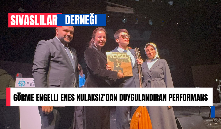 Aşık Veysel’i Anma Programında Görme Engelli Enes Kulaksız’dan Duygulandıran Performans