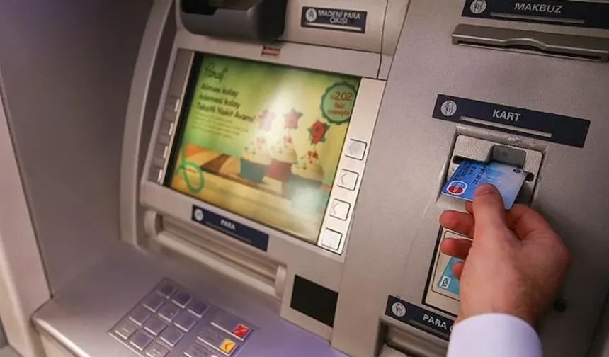 ATM'lerde para kapanına dikkat! Dolandırıcılar böyle tuzak kuruyor