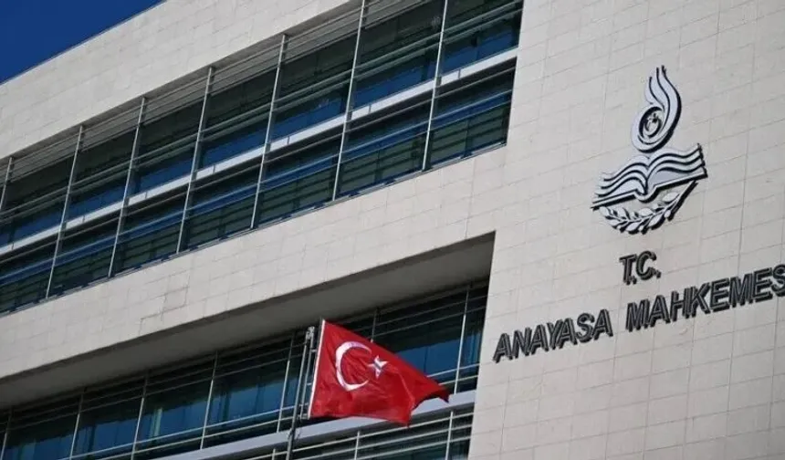 AYM'den süresiz nafaka kararı: Yeni süreç nasıl işleyecek?