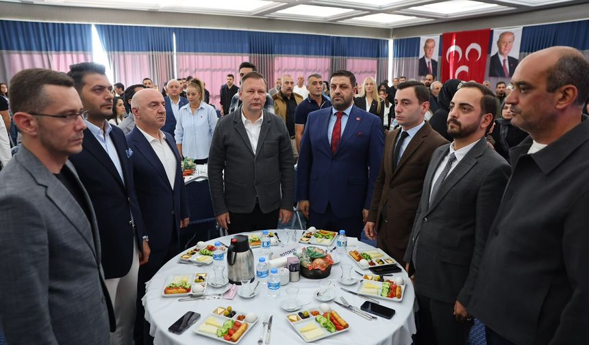 MHP Darıca teşkilatı ve aileleri kahvaltı programında buluştu