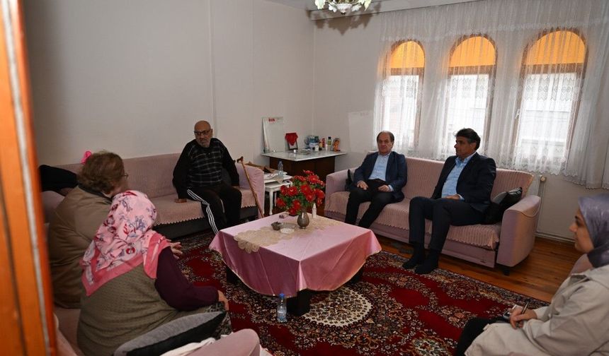 Kartepe’de Kocaman ve Öztürk’ten Servet ve Azize Kanma çiftine ziyaret