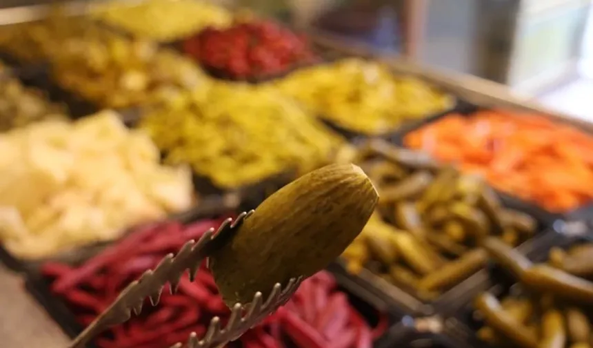 Limon mu sirke mi tartışması bitiyor! Turşu yapımında binlerce yıllık yöntem