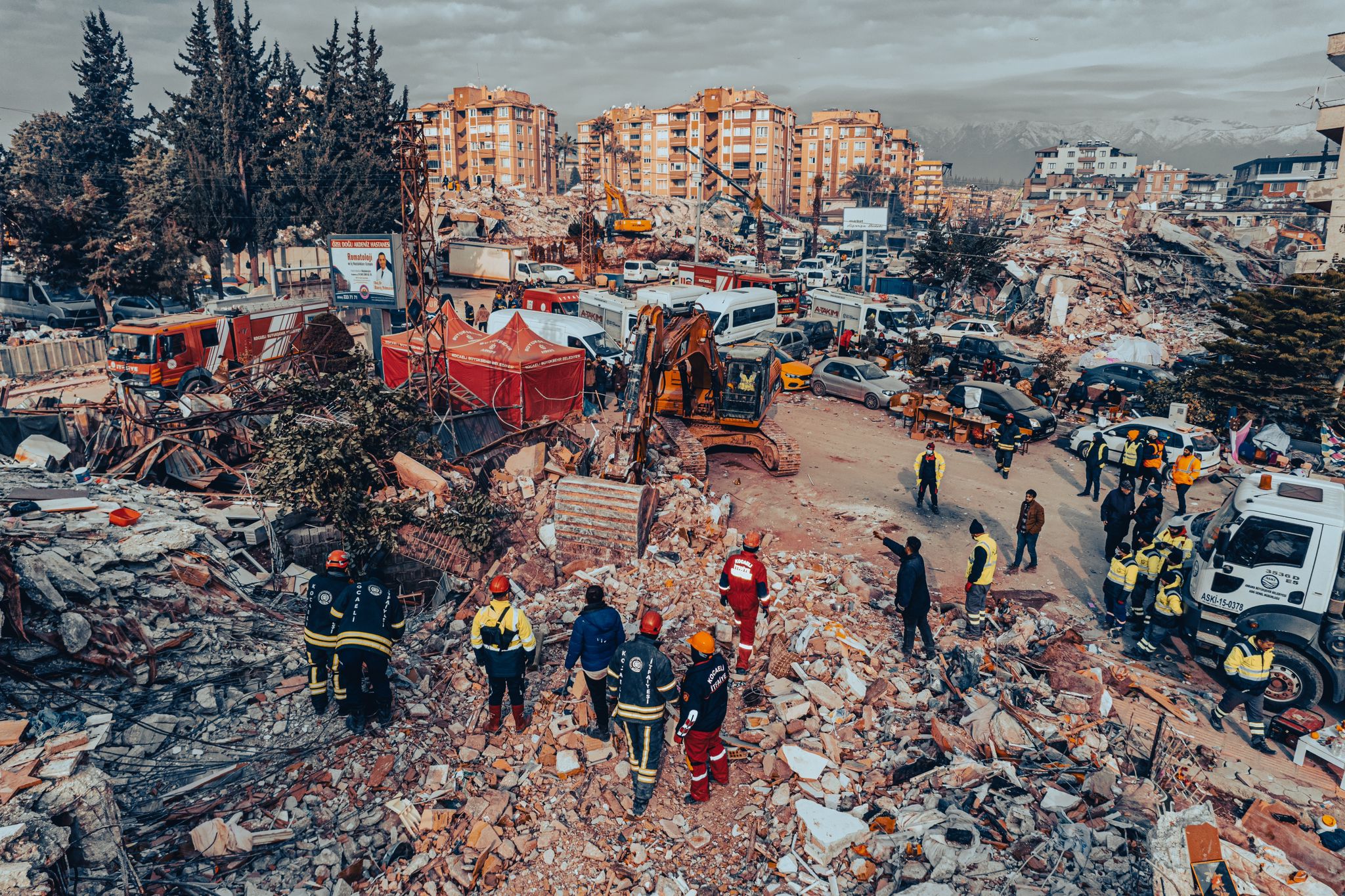 Kutsal Mücadele, Alevler Arasında Zamanla Yarış (3)