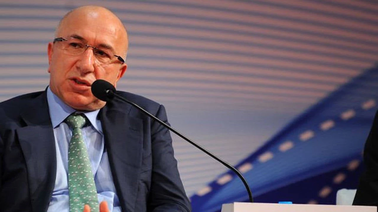 [GRAFİK: Ciner Grubu'nun medya satışı öncesi ve sonrası yapısını gösteren bir şema (Medya -> Enerji/Maden)]