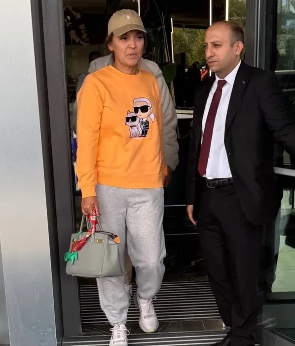 0X0 Fatih Urekin Dostlari Hastaneye Akin Etti Mehmet Ali Erbil Son Saglik Durumunu Acikladi 59 Yasindaki Sanatci K 1760596242140