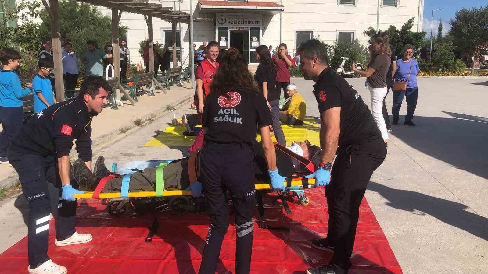 Datça’da deprem tatbikatı nefes kesti: 7.2 senaryosu gerçeği aratmadı-1