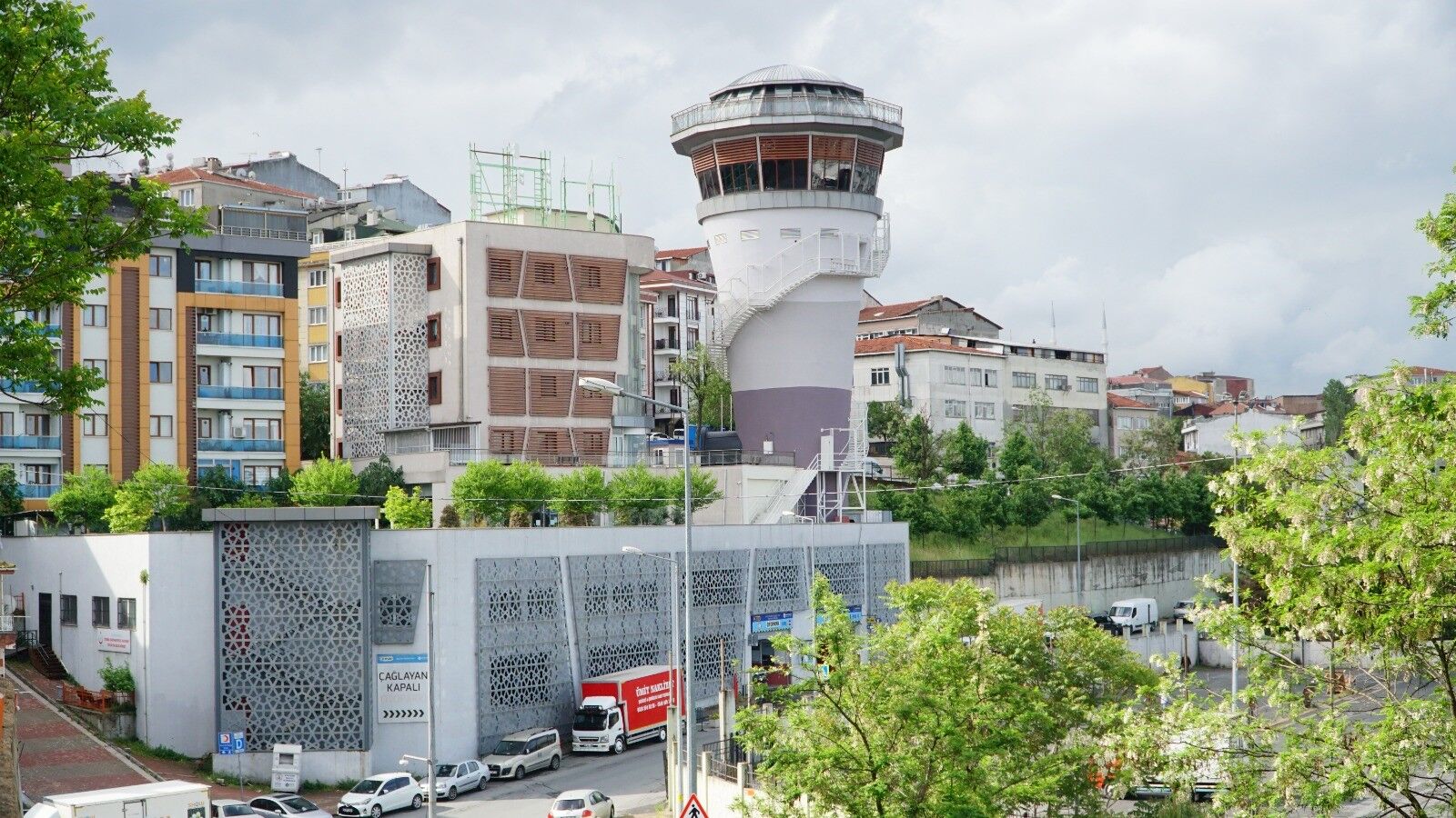 Kağıthane’de minikler uzayı keşfediyor: El Battani Uzay Evi’ne yoğun ilgi-3