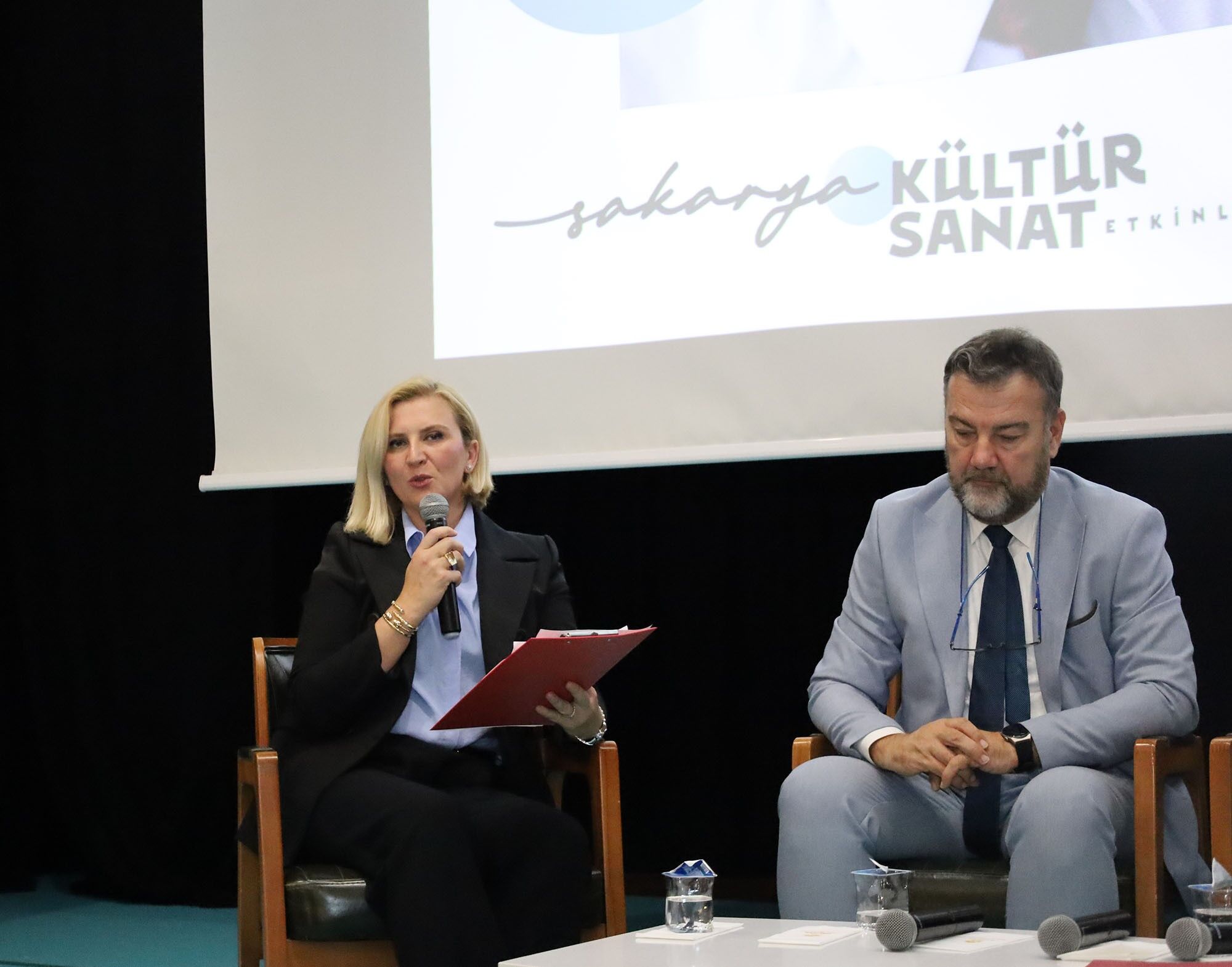 Sakarya’da anlamlı panel: Bilge Kral Aliya İzzetbegoviç 22. yılında anıldı