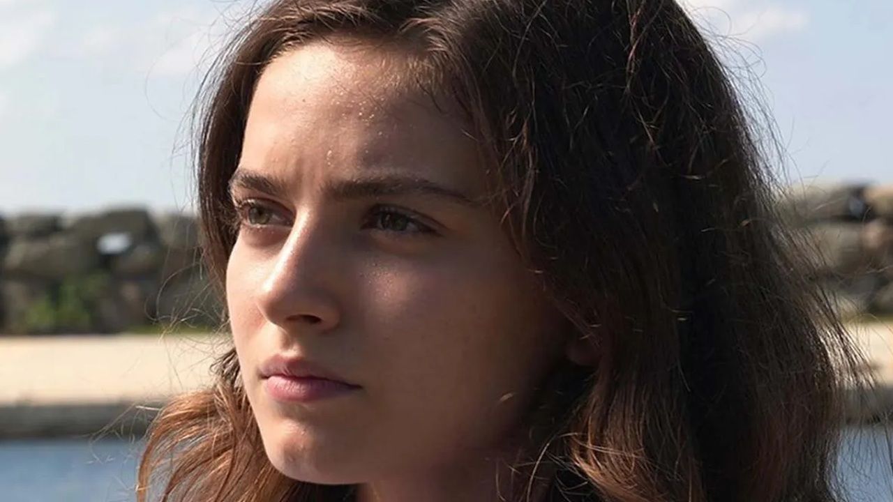Ava Yaman Kimdir