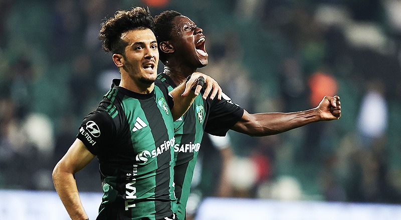 Başkan Büyükakın, Kocaelispor'u Tebrik Etti (3)